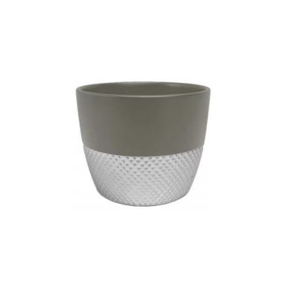 plastic planter, flower pot