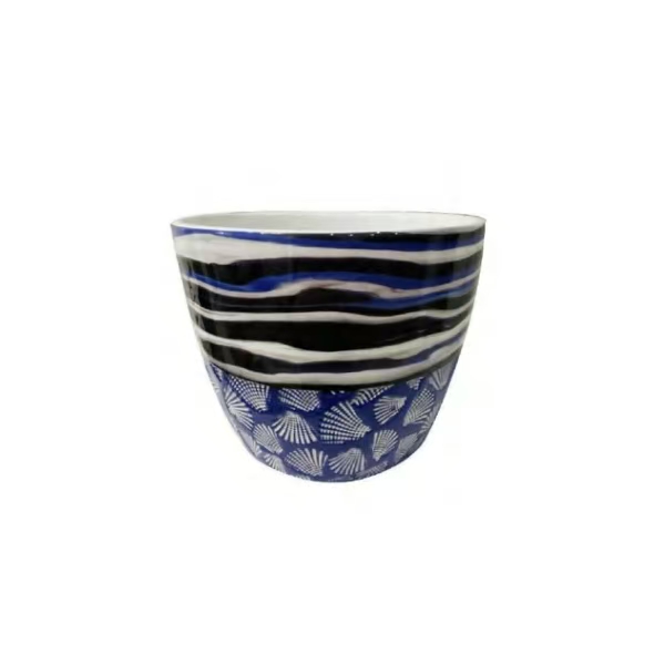 plastic planter, flower pot